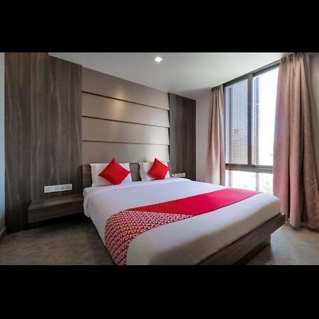 H S M Grand Hotel Chittoor Esterno foto